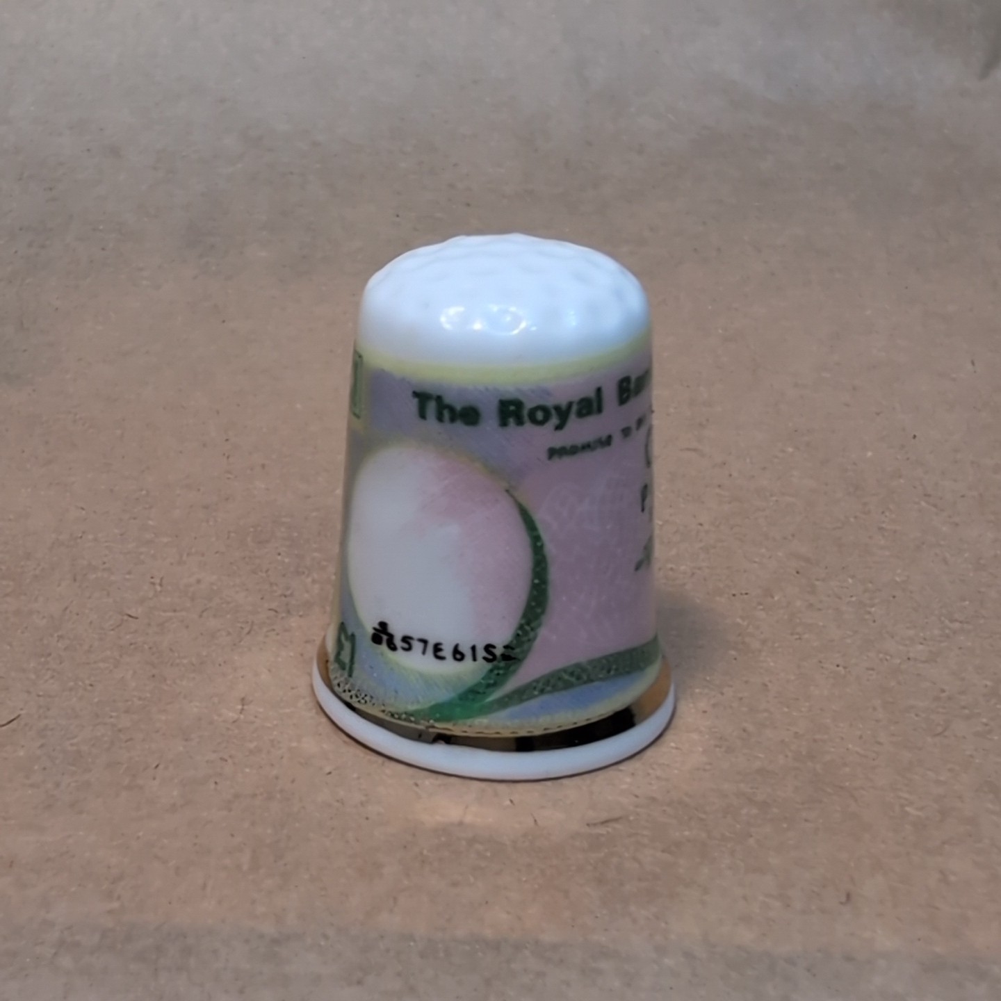 Vintage Fine Bone China Collectable Thimble The Royal Bank Of Scotland One Pound