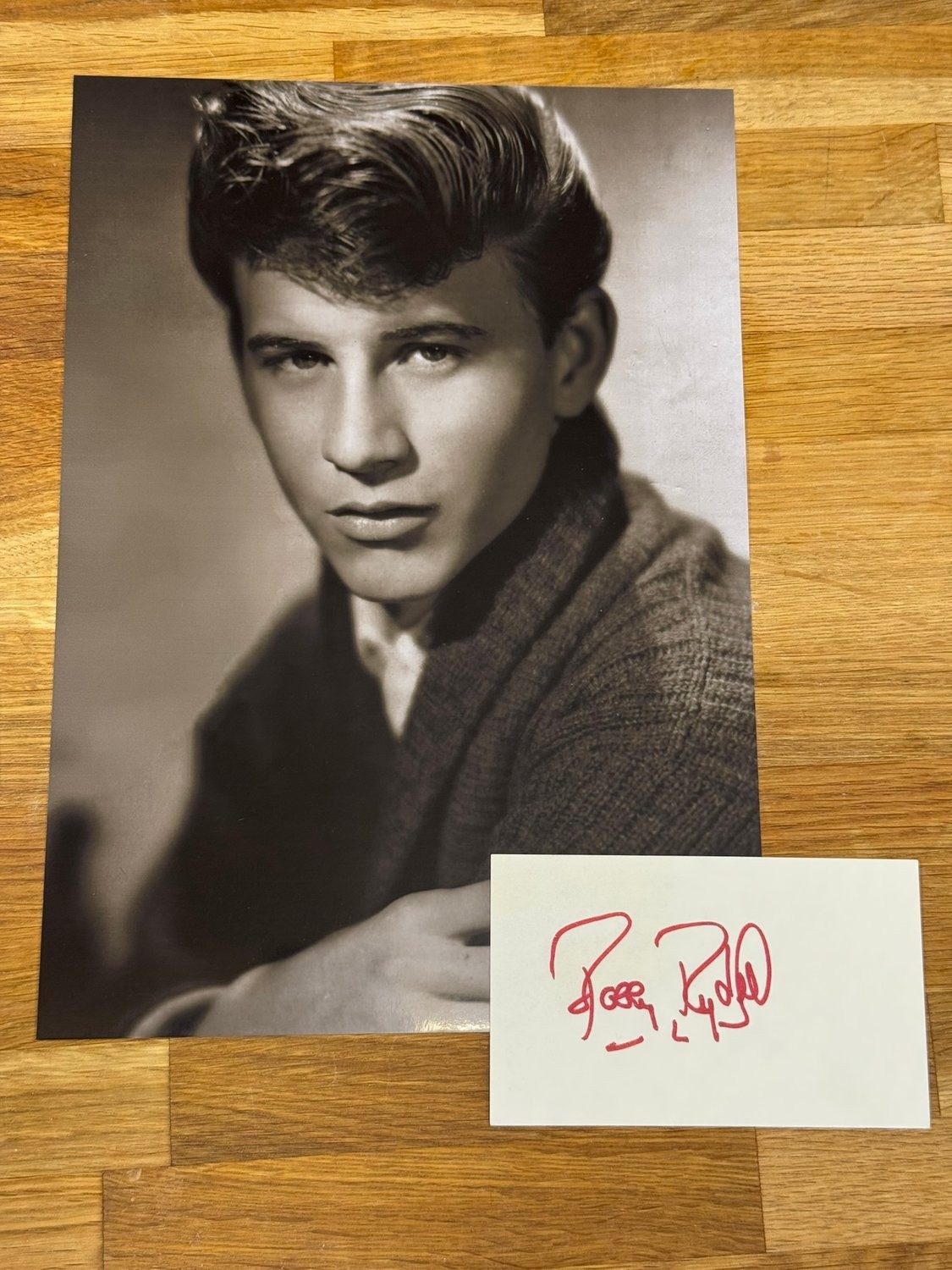 Bobby Rydell 60s idol & singer, genuine Autograph