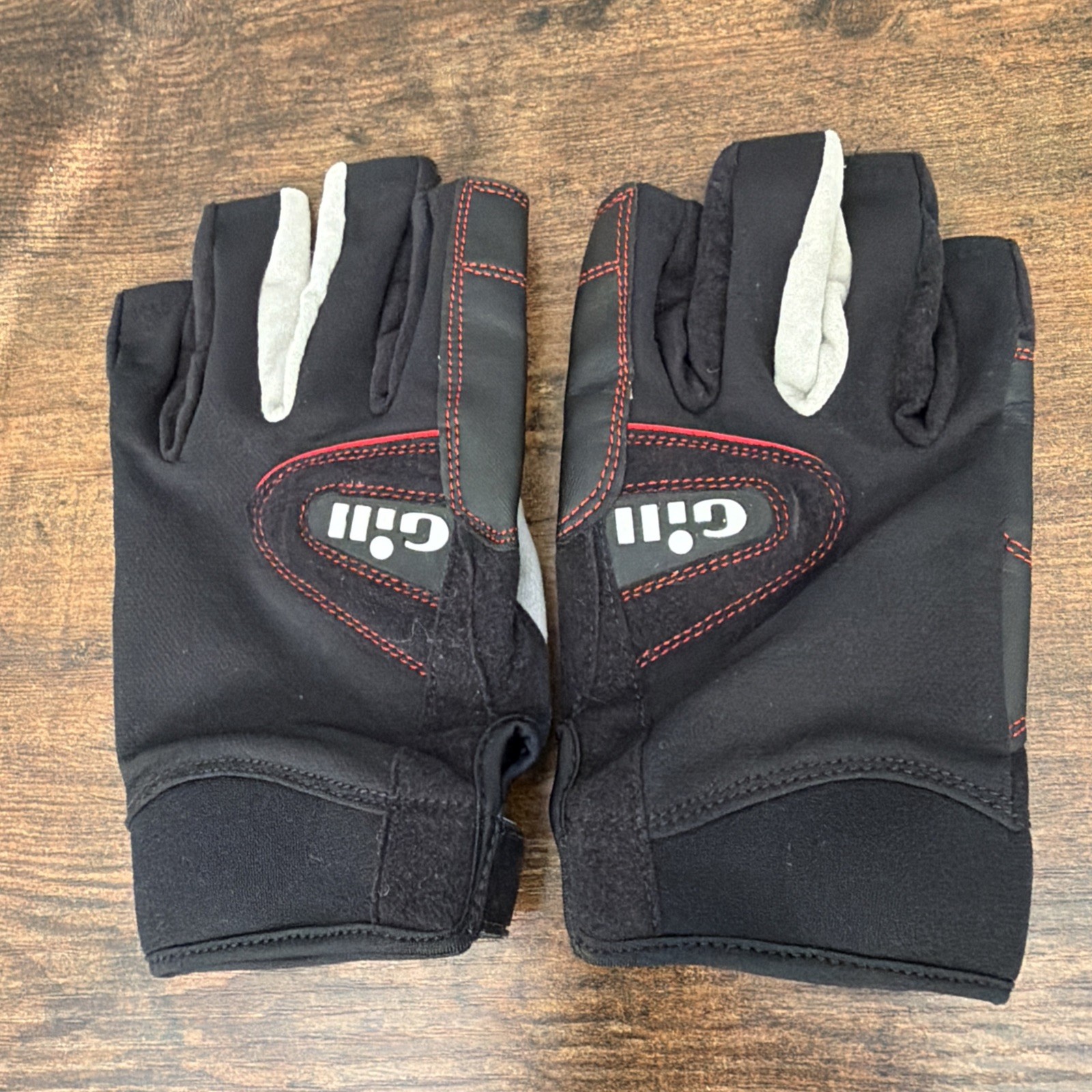 Gill Championship SailingShort Fingers Gloves w/Exposed Finger Thumb Med/Lg