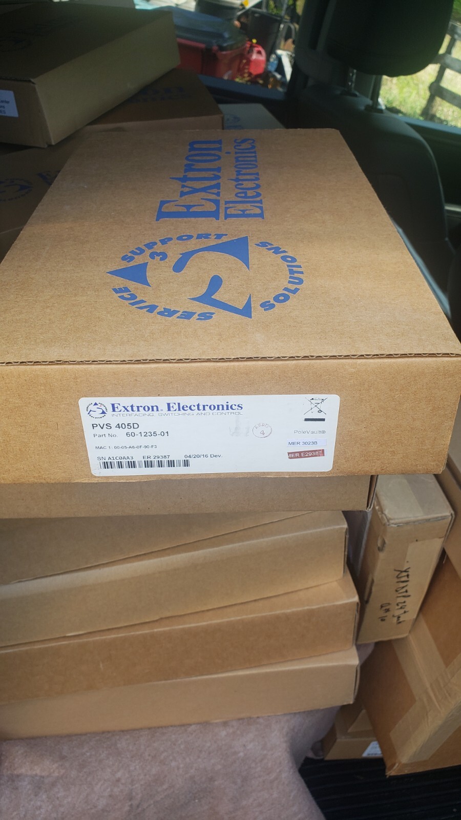 NEW Extron PVS 405D Polevault Digital Switcher New In Box Quanity Available Wh22