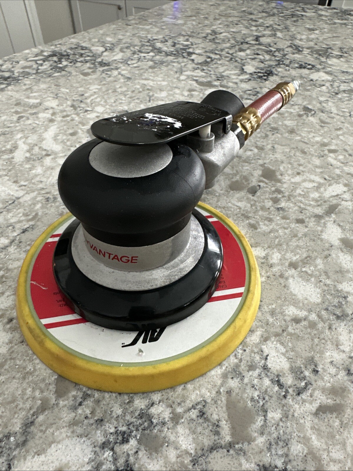 AirVANTAGE 6” Orbital Sander Used Good Shape Vinyl Pad Vacuum Ready