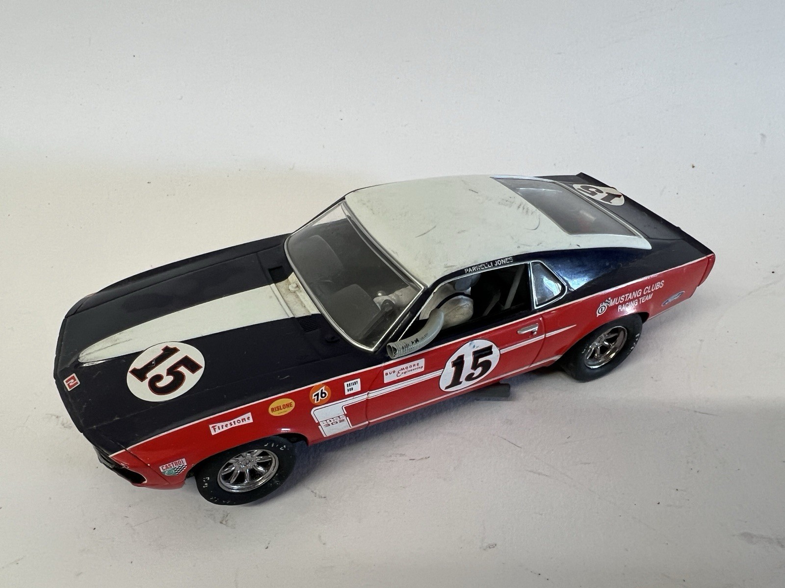 Scalextric Hornby Ford Mustang Boss 302 #15 1:32 Slot Car Racing