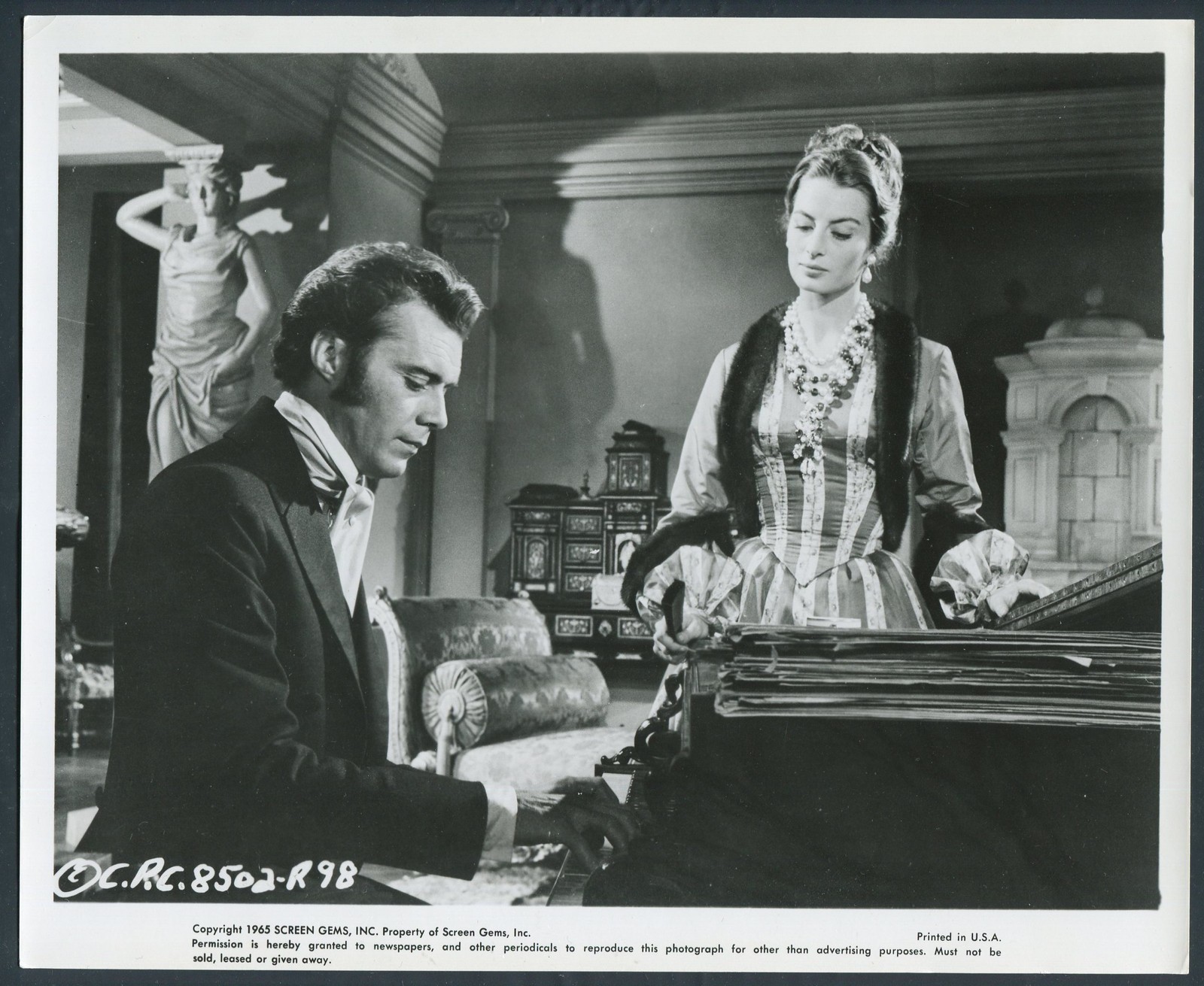 DIRK BOGARDE CAPUCINE in Song Without End '65 PIANO PLAYING