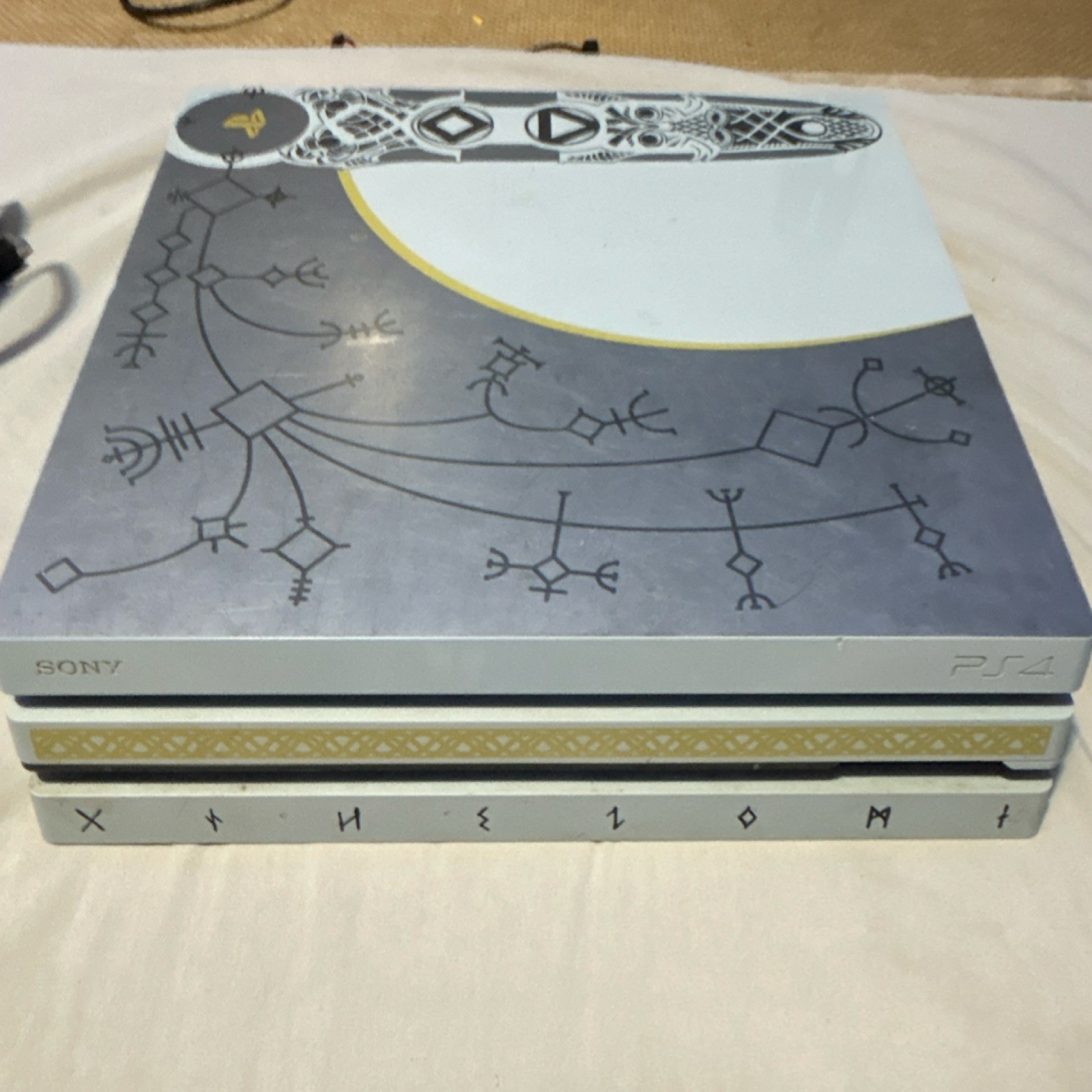 Sony PS4 God of War Edition Console with Controller, HDMI Cable & 8 Games