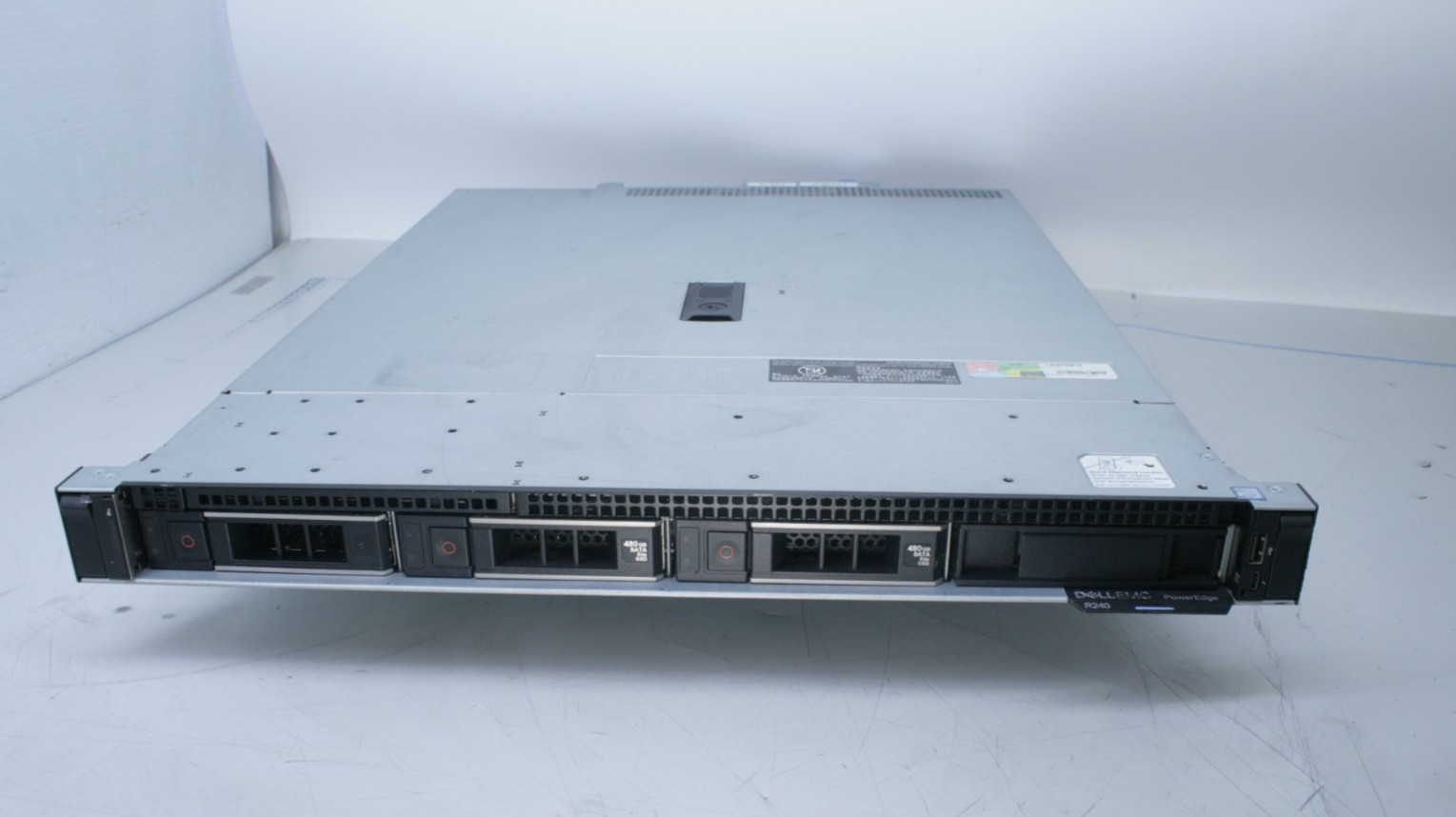 DELL POWEREDGE R240 4BAY LFF 1X-XEON E-2124 H330 NO RAM NO HDD IDRAC ENT. T7-A17