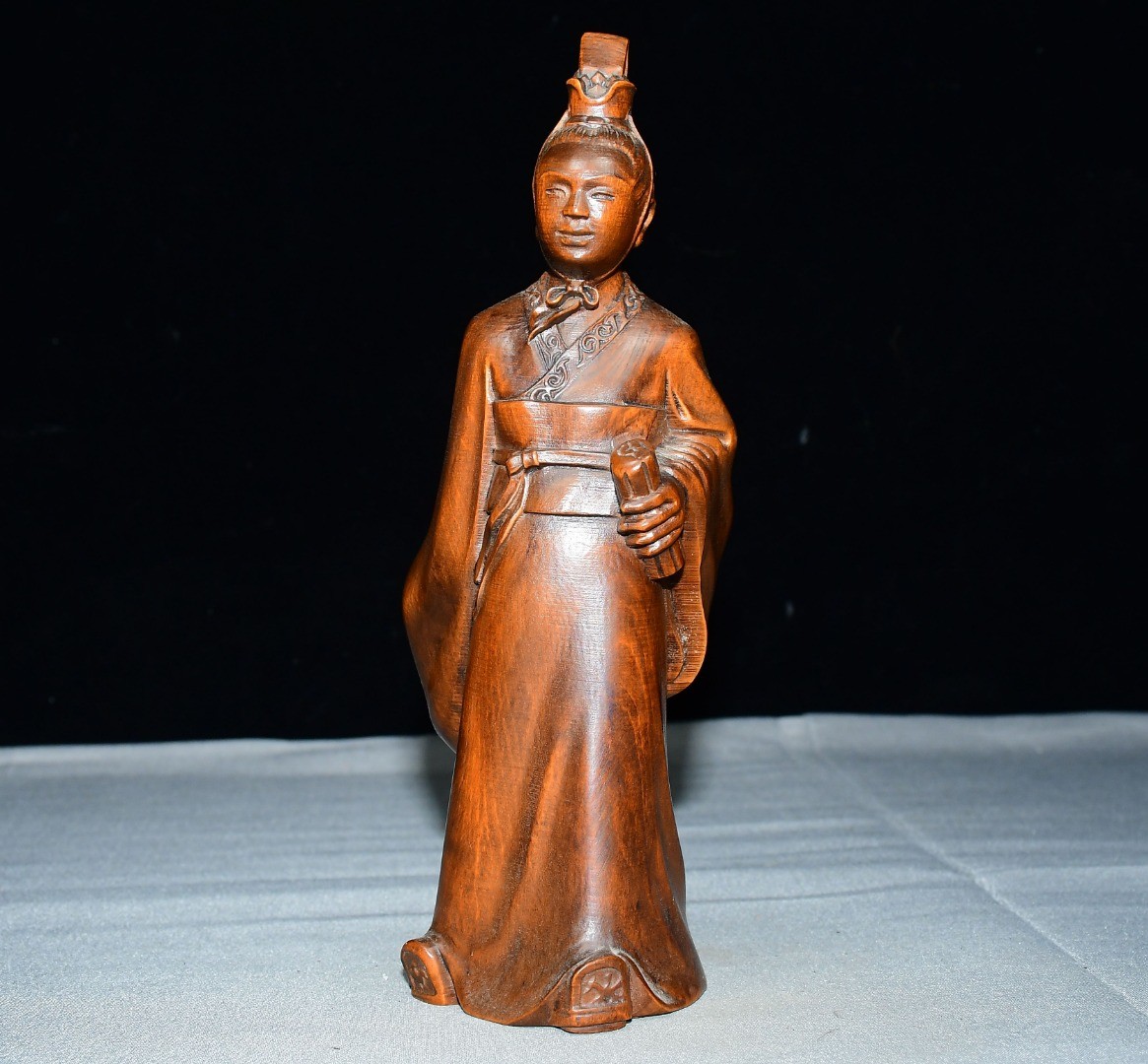 Exquisite Small Leaf Boxwood Zhang Zhongjing Ornament