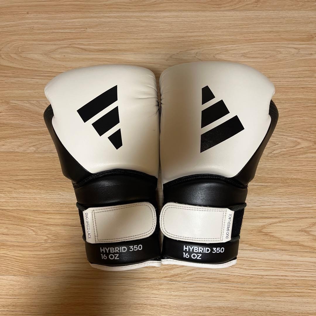 Adidas Boxing Gloves 16oz, Martial Arts, Kickboxing, MMA Training