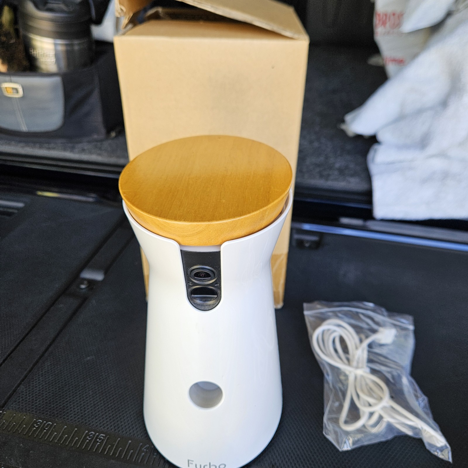 FURBO 2.5T DOG/CAT CAMERA WIFI PET CAM TREAT TOSSER 