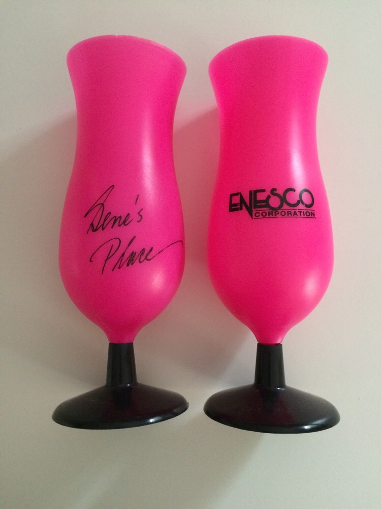 Set of 2 Enesco Gene's Place hard plastic cups RARE 90's give away Pink black