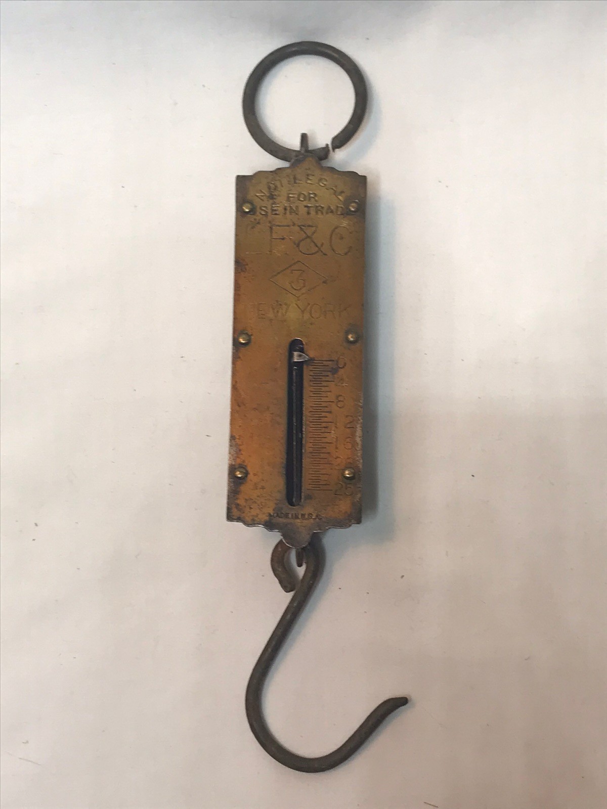 Antique Landers Frary & Clark #3 Spring Brass Face Hanging Scale 25 Pounds LF&C