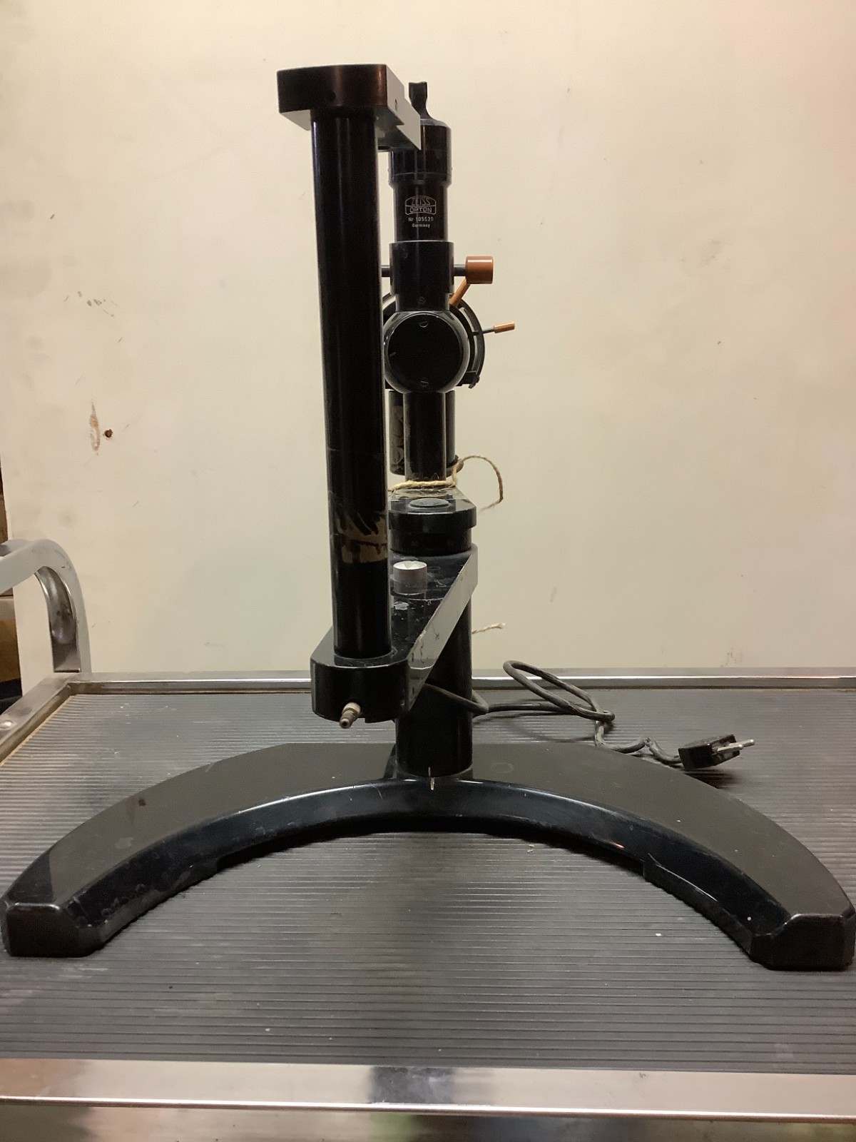 Zeiss Opton NR105520 Germany optical base