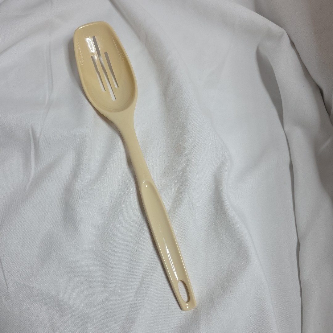 Foley Almond Beige Nylon Plastic Utensil Slotted Solid Spoon Vintage Retro 11 in