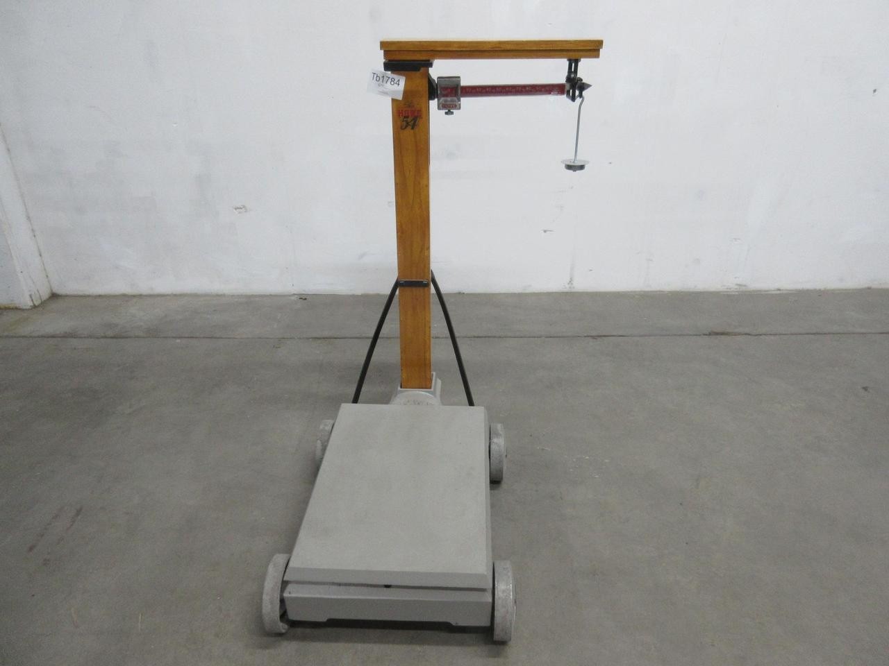 HOWE 54 VINTAGE PLATFORM SCALE MINT 1000 LBS CAP