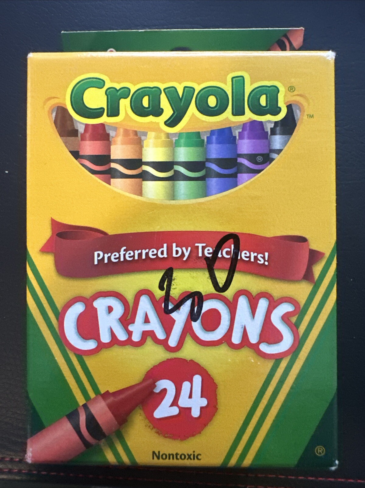 Crayola Crayons New In Box 2012 Includes Retired Color Dandelion! 24 Pack