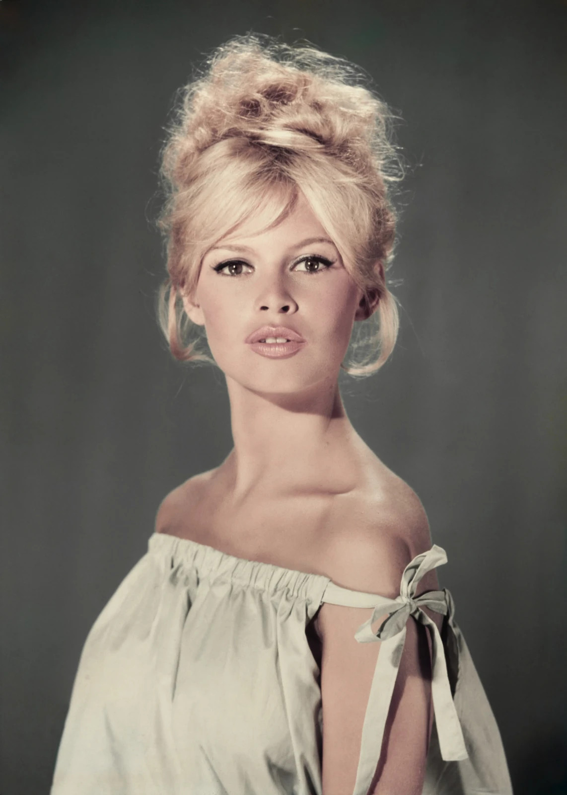 Actress Brigitte Bardot Classic 1960s Blonde Bombshell Picture Photo 6x8