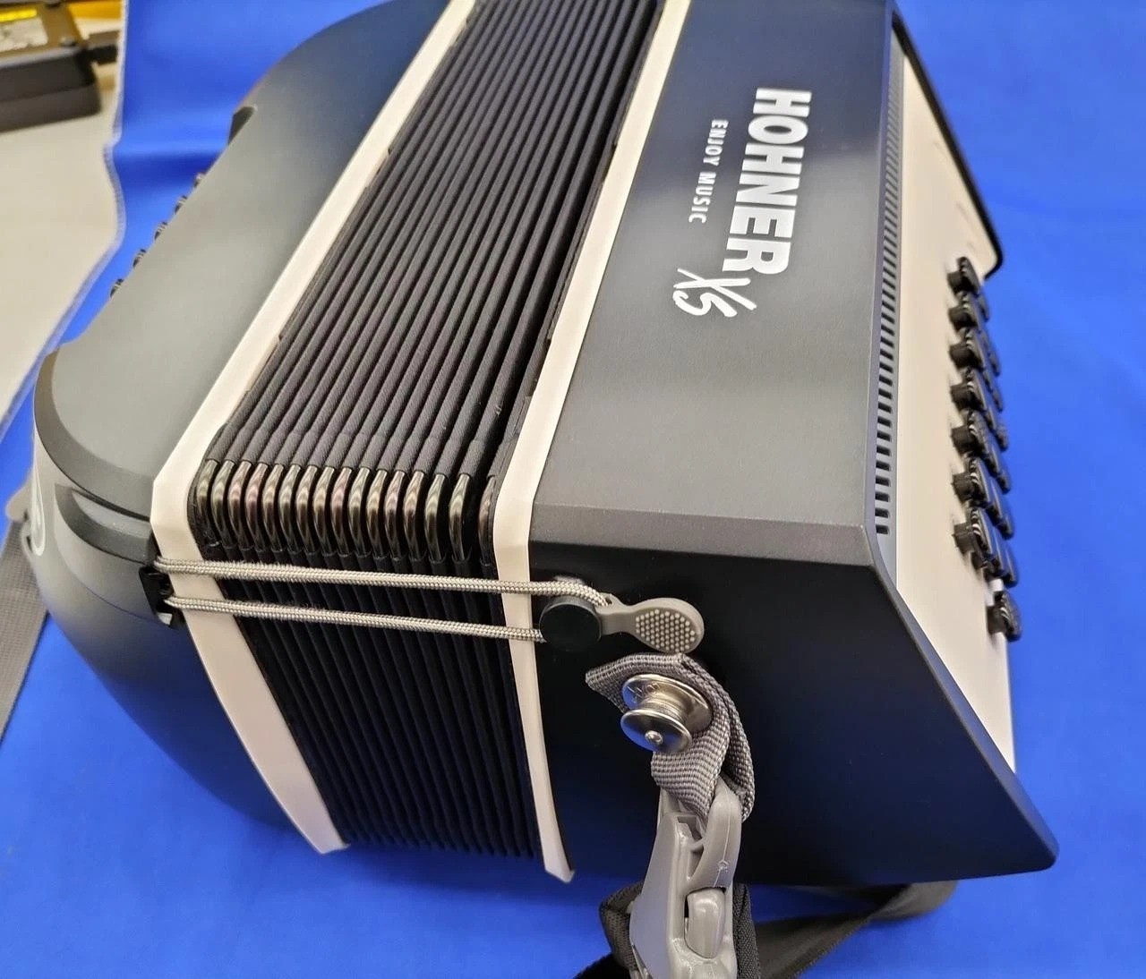 Hohner XS Accordion w/ Case Used Japan