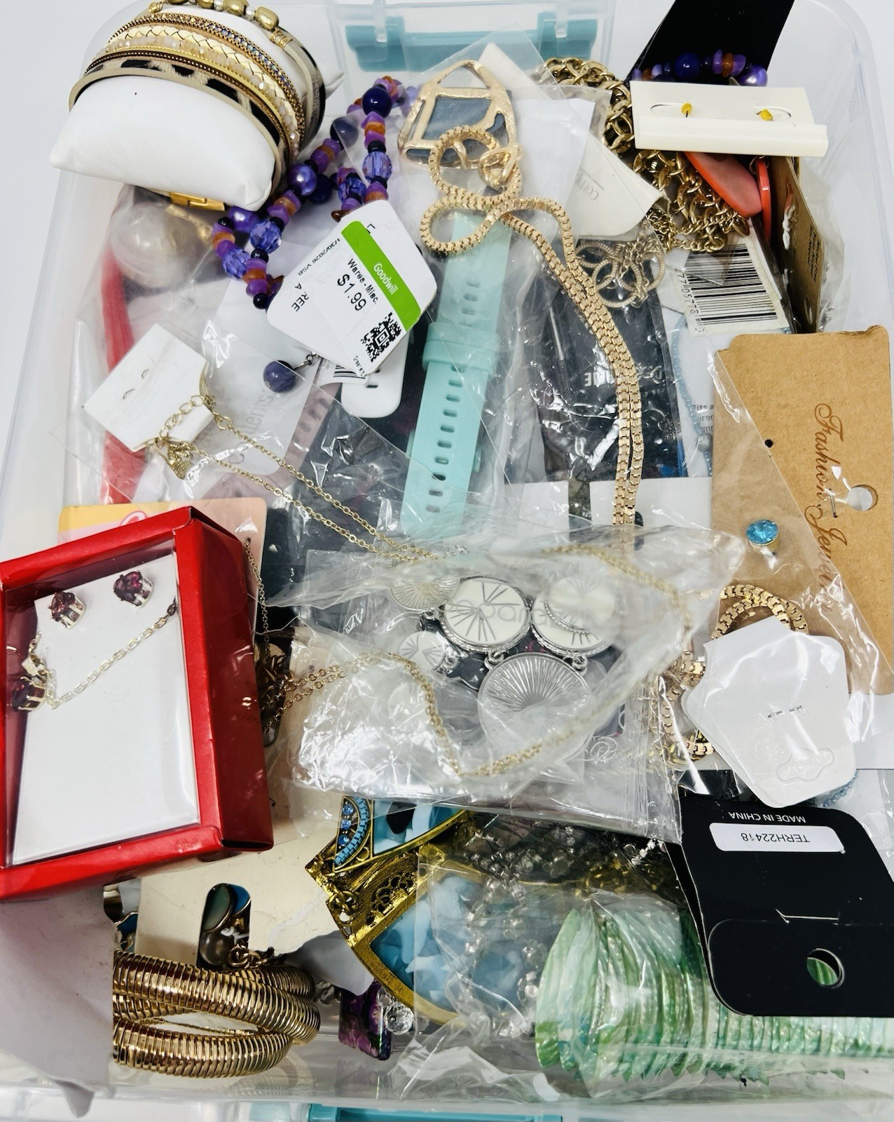 Mystery Jewelry Assorted New Necklace, Bracelet, Earring Lot of 4Lbs Wearable