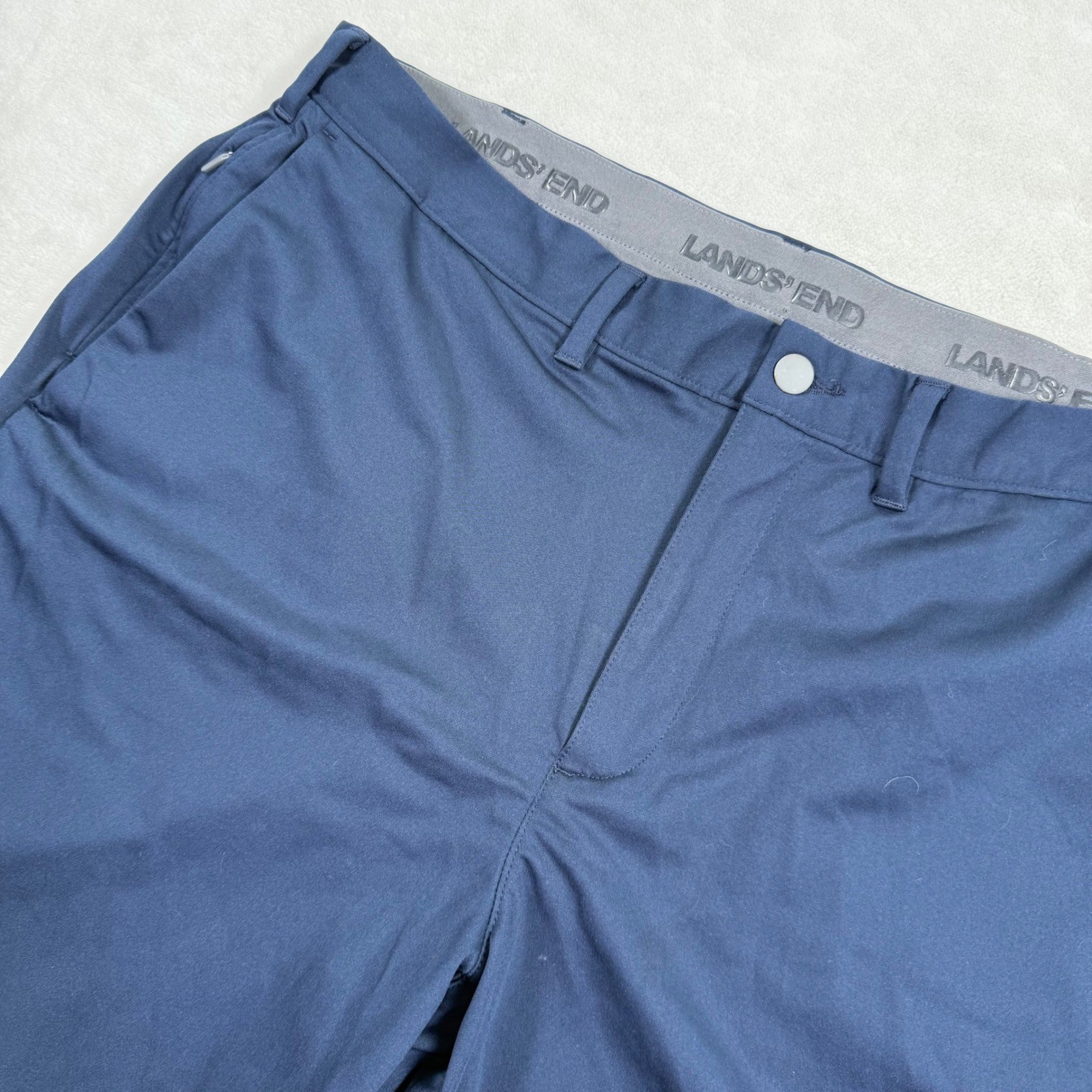 Lands End Mens Performance Golf Shorts Navy Blue Traditional Fit Size 40 544058
