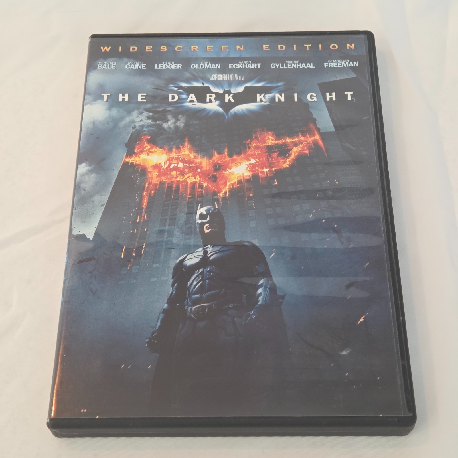 The Dark Knight (Single-Disc Widescreen Edition) - DVD with jewel case