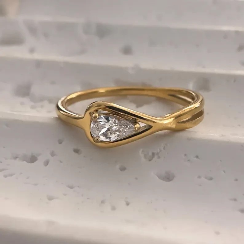 2 Ct Pear Cut Simulated Diamond Women's Bypass Band Ring 14k Yellow Gold Plated