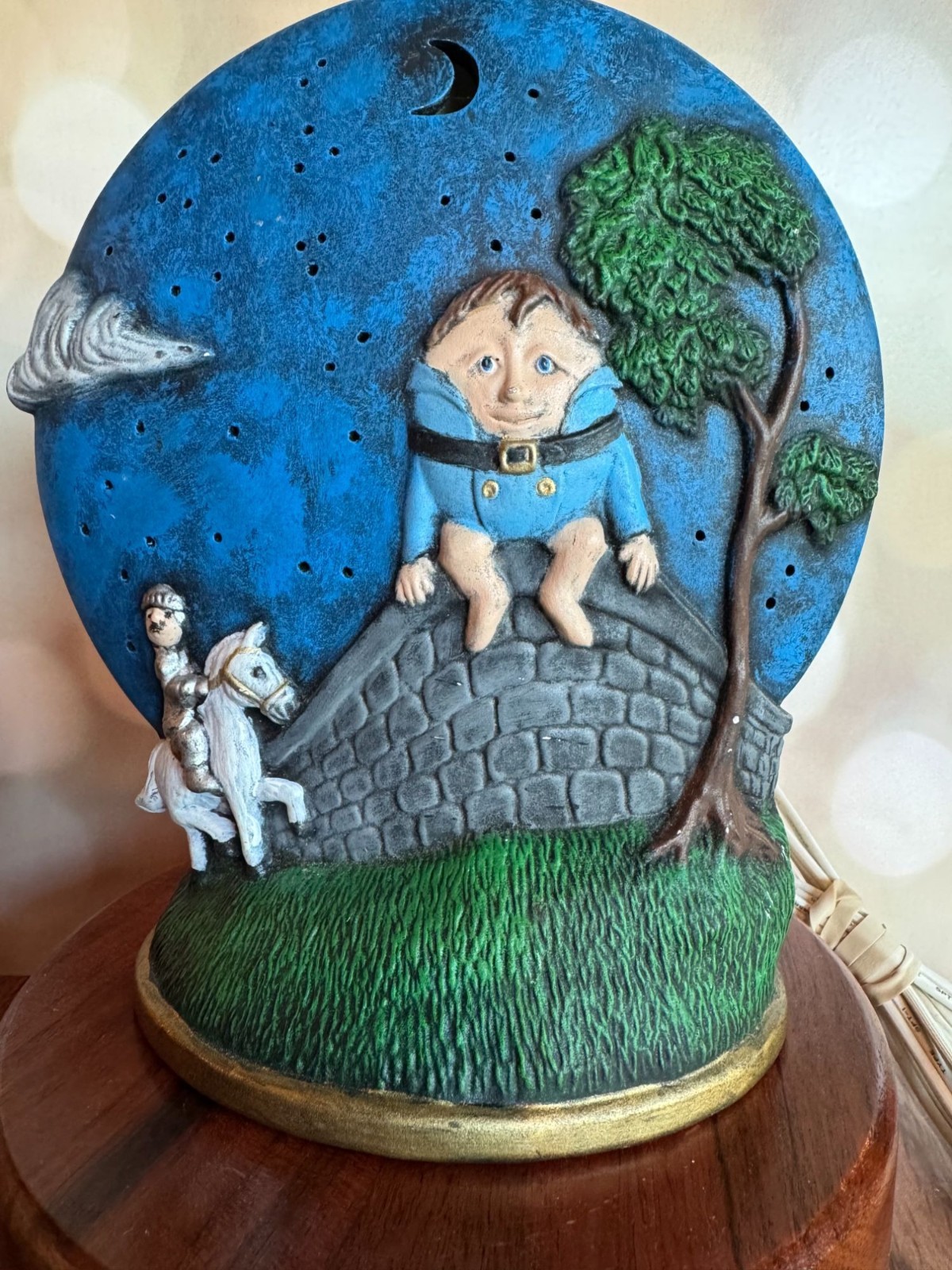 🍼 Vintage Blue Humpty Dumpty Nursery Lamp – Hand-Painted Ceramic 🍼