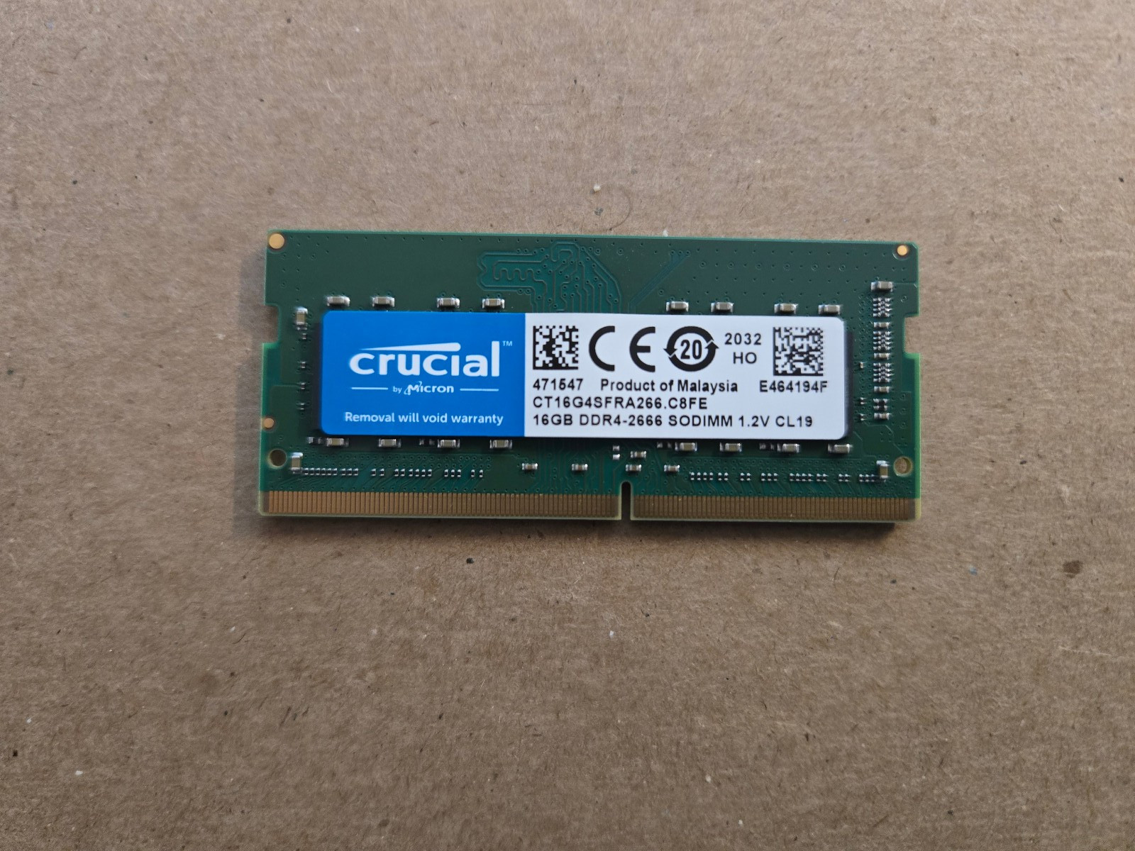 CRUCIAL 16GB DDR4-2666 SODIMM 1.2V CL 19-CT16G4SFRA266-C8FE-LAPTOP MEMORY