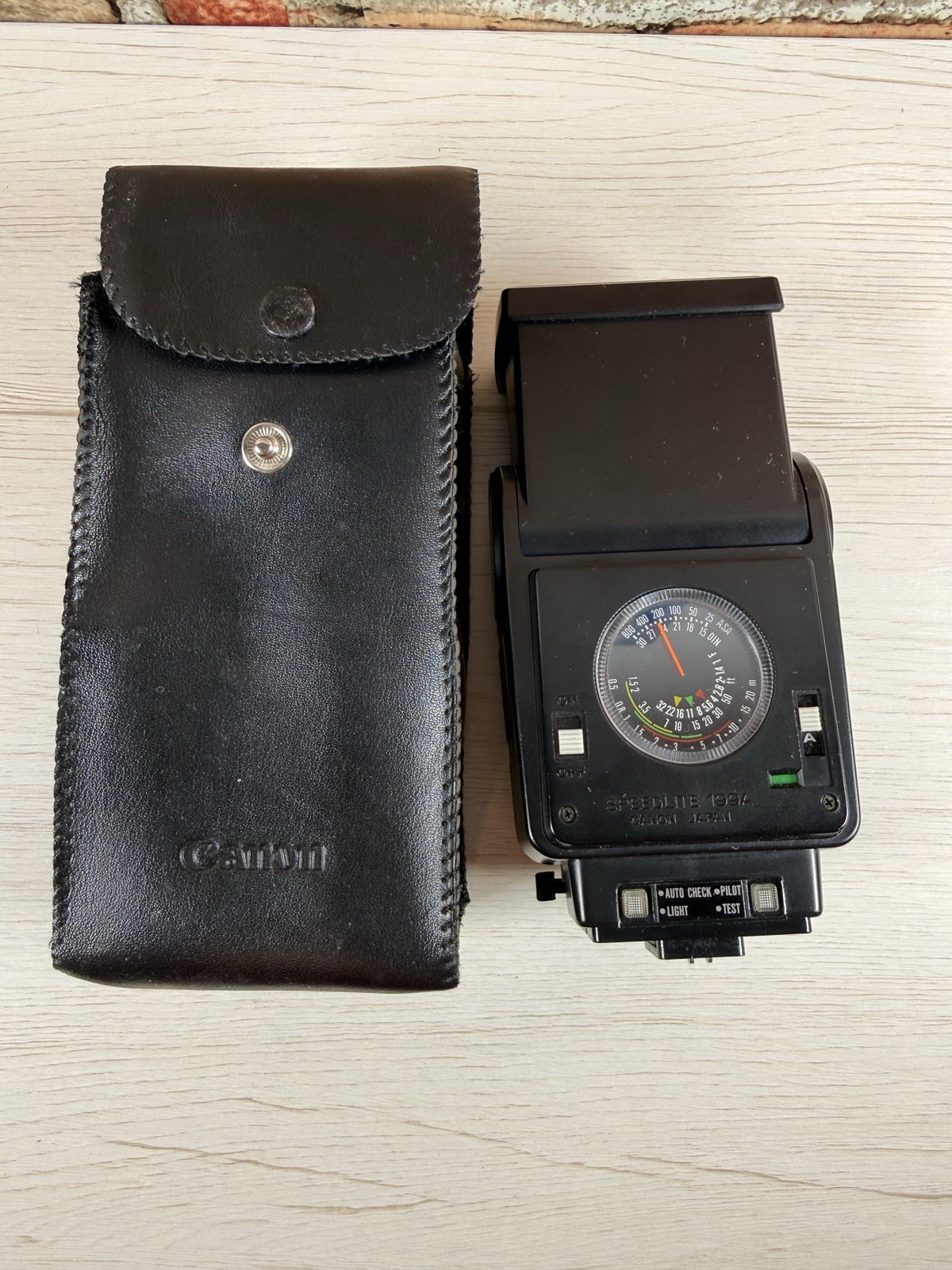 Canon Speedlite 199A Flash – Tested Working