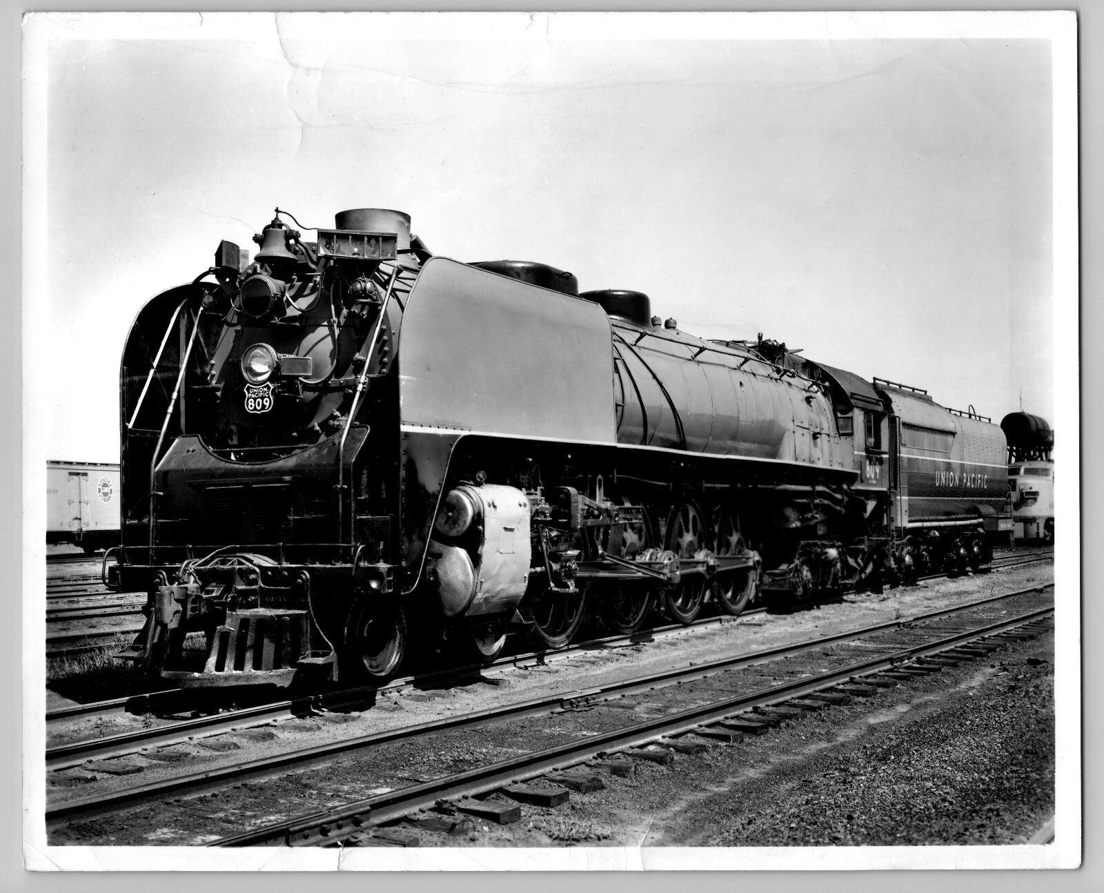 RAILROAD TRAIN 809 UNION PACIFIC 8 X 10 B & W PHOTOGRAPH