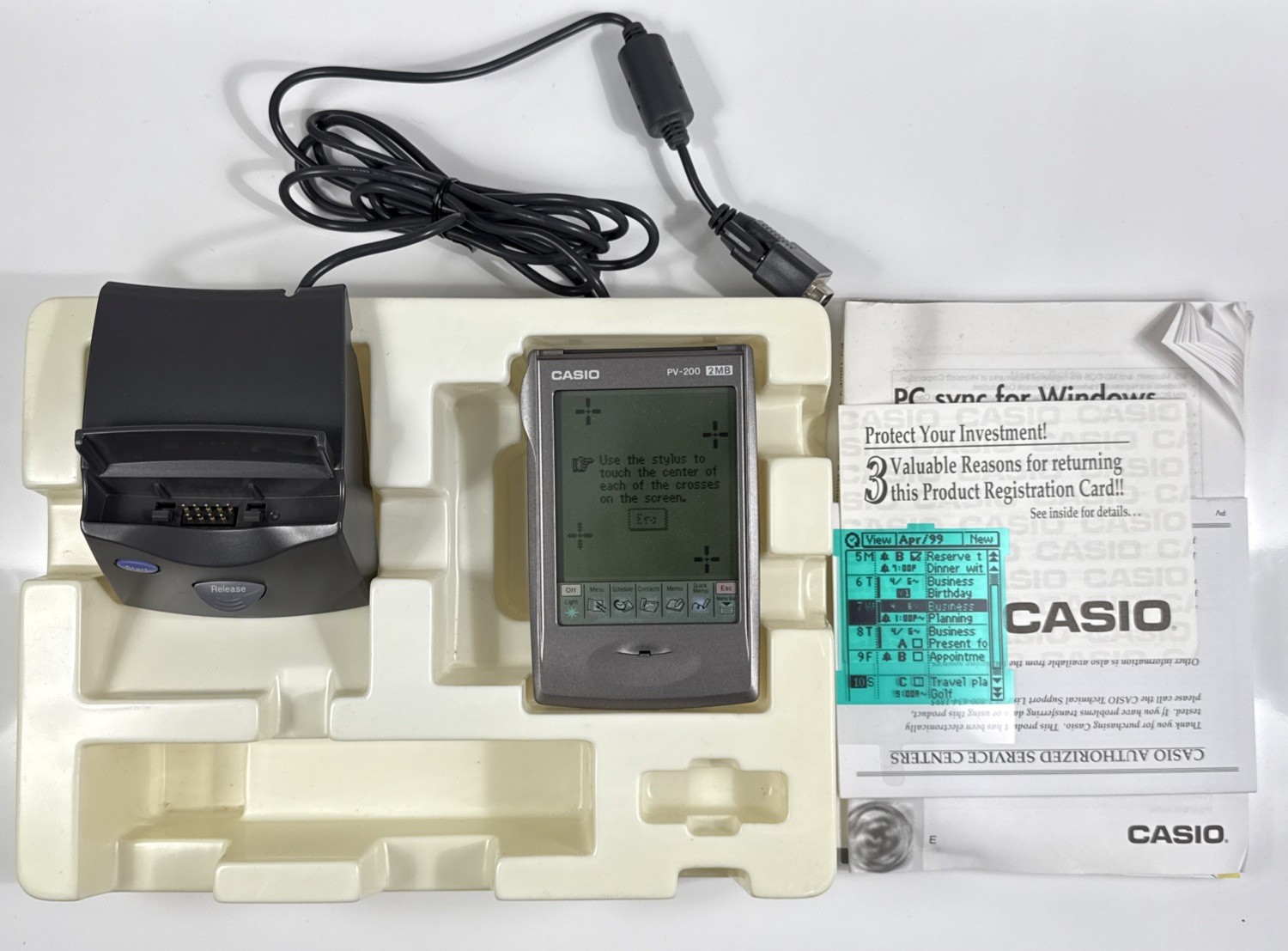 Casio PV-200 2MB Anti-Memory Loss Pocket Viewer Bright Blacklight