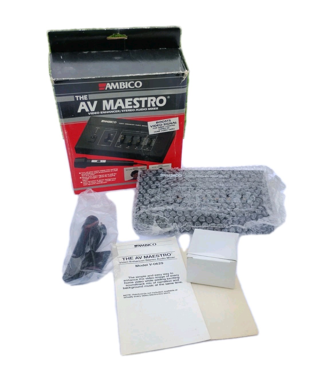 AMBICO AV Maestro Video Enhancer/Stereo Audio Mixer Model V-0629 W/ Microphone