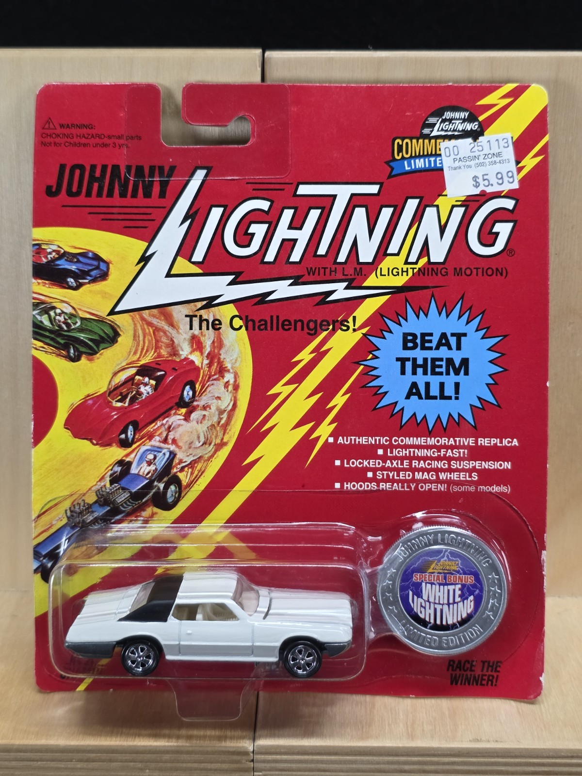 Johnny Lightning Commemorative Series White Lightning Custom Thunderbird