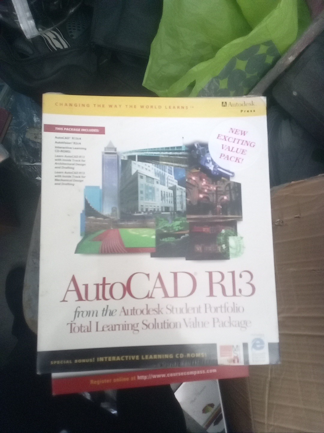 AutoCAD R13 R13c4a Autovision R2c4a Student Portfolio Software with Install Key
