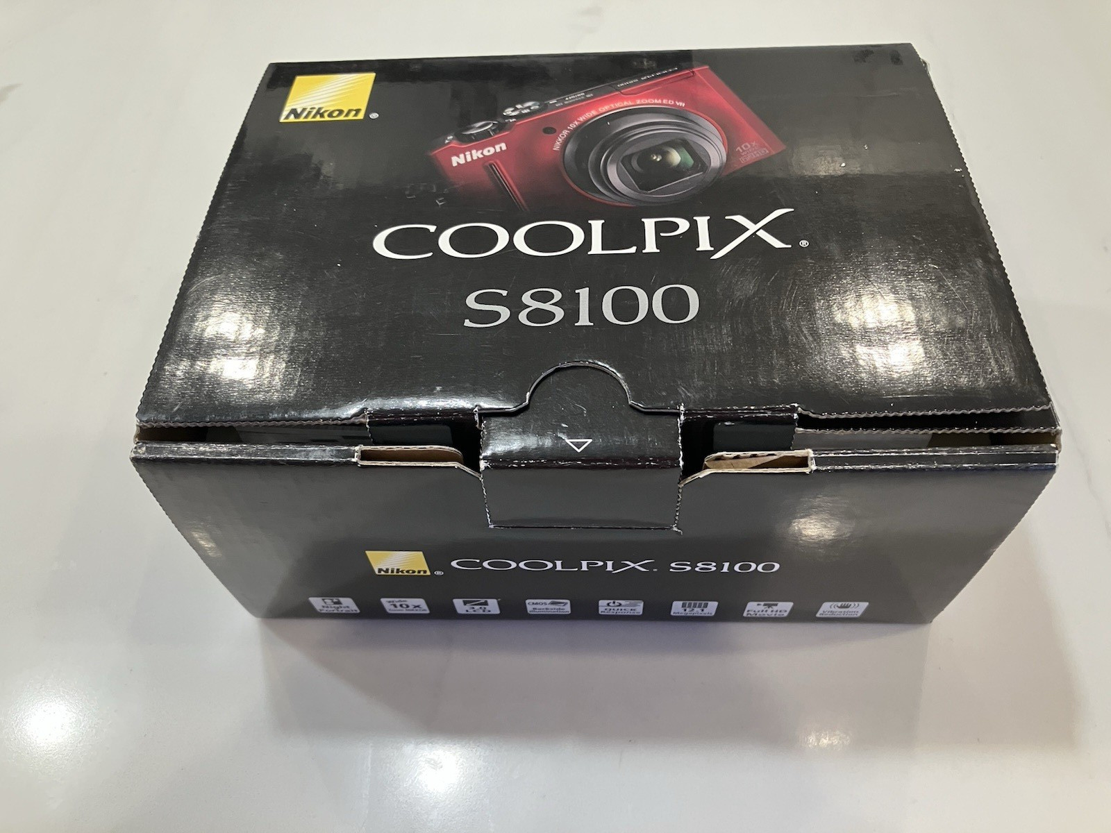 Near Mint Nikon Coolpix S8100 12.1MP Digital Camera Red Charger 4GB SD Card NICE