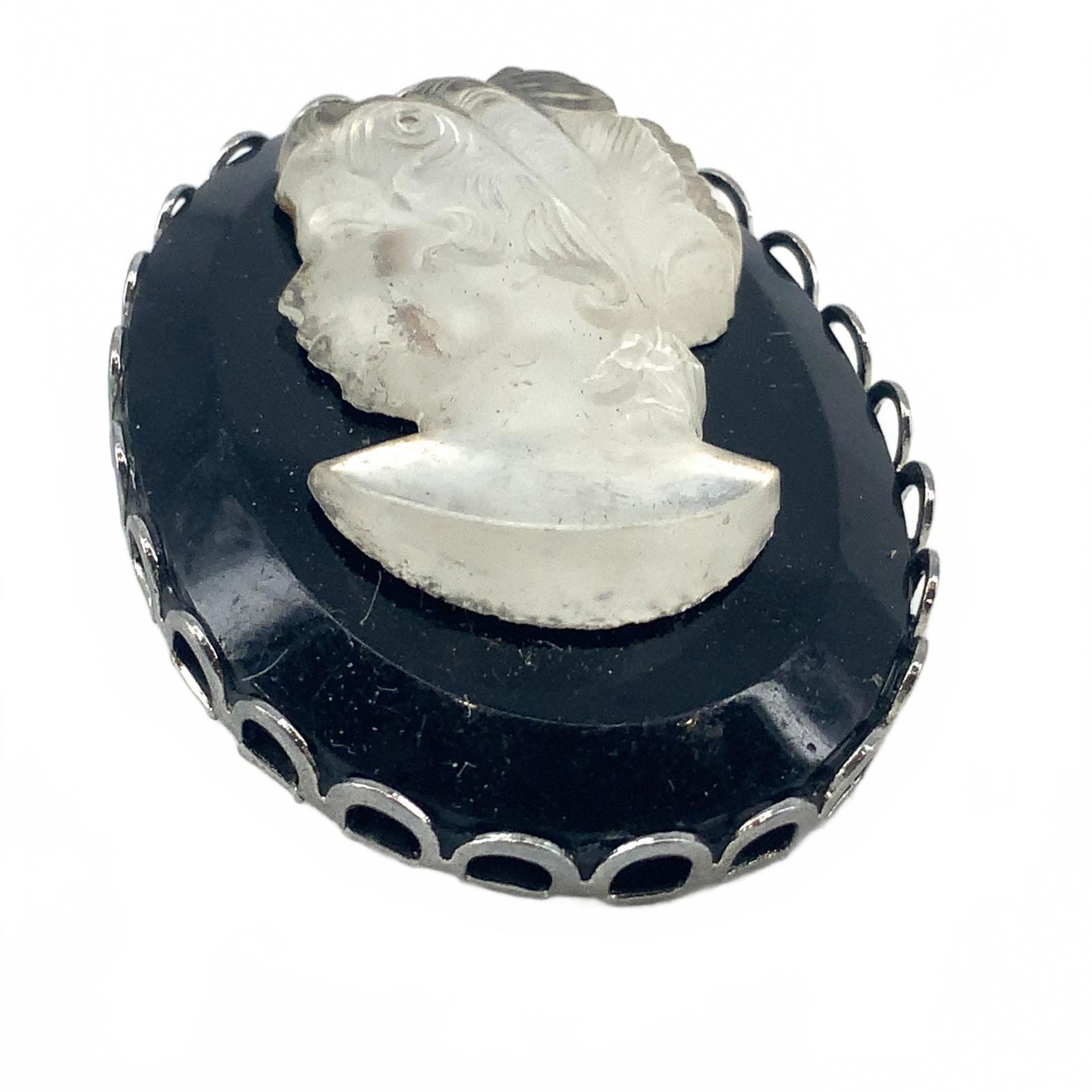 Vintage Resin Cameo Mid Century Brooch Black Silvertone Scalloped Edge Pin