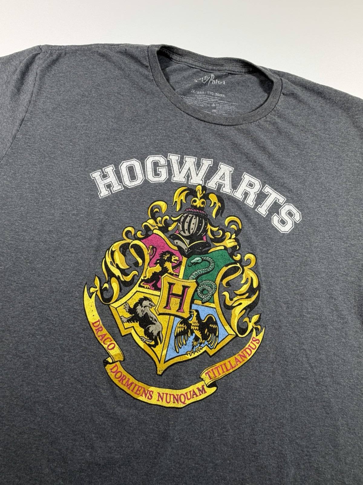 Harry Potter Official Wizarding World Hogwarts Crest Tshirt Size 2X