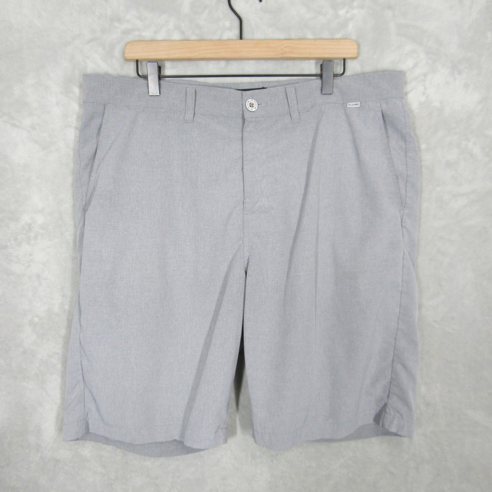 Travis Mathew Mens Golf Shorts Size 38 Heather Gray Stretch Performance Casual