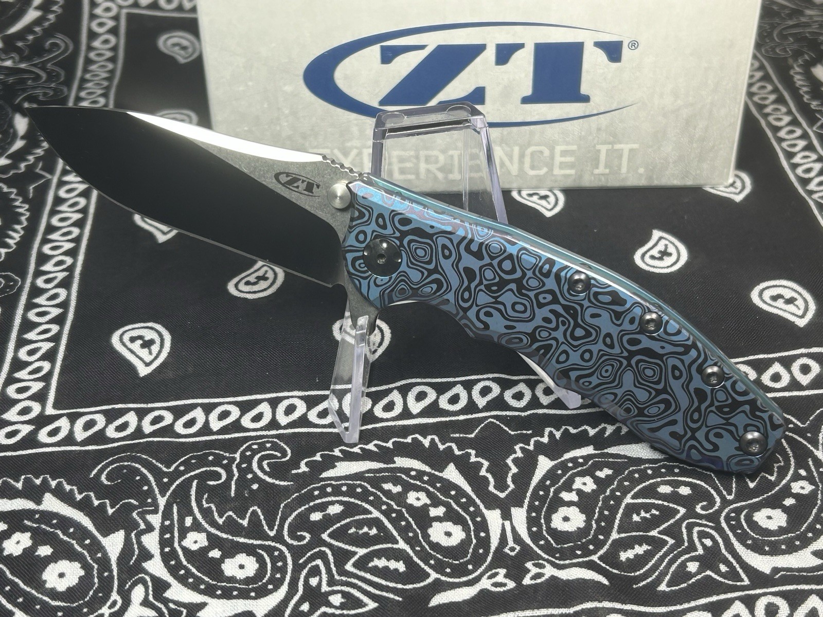 🔥NOS Zero Tolerance 0562ti Titanium Blue scales Pocketknife CPM 20CV Drop Point