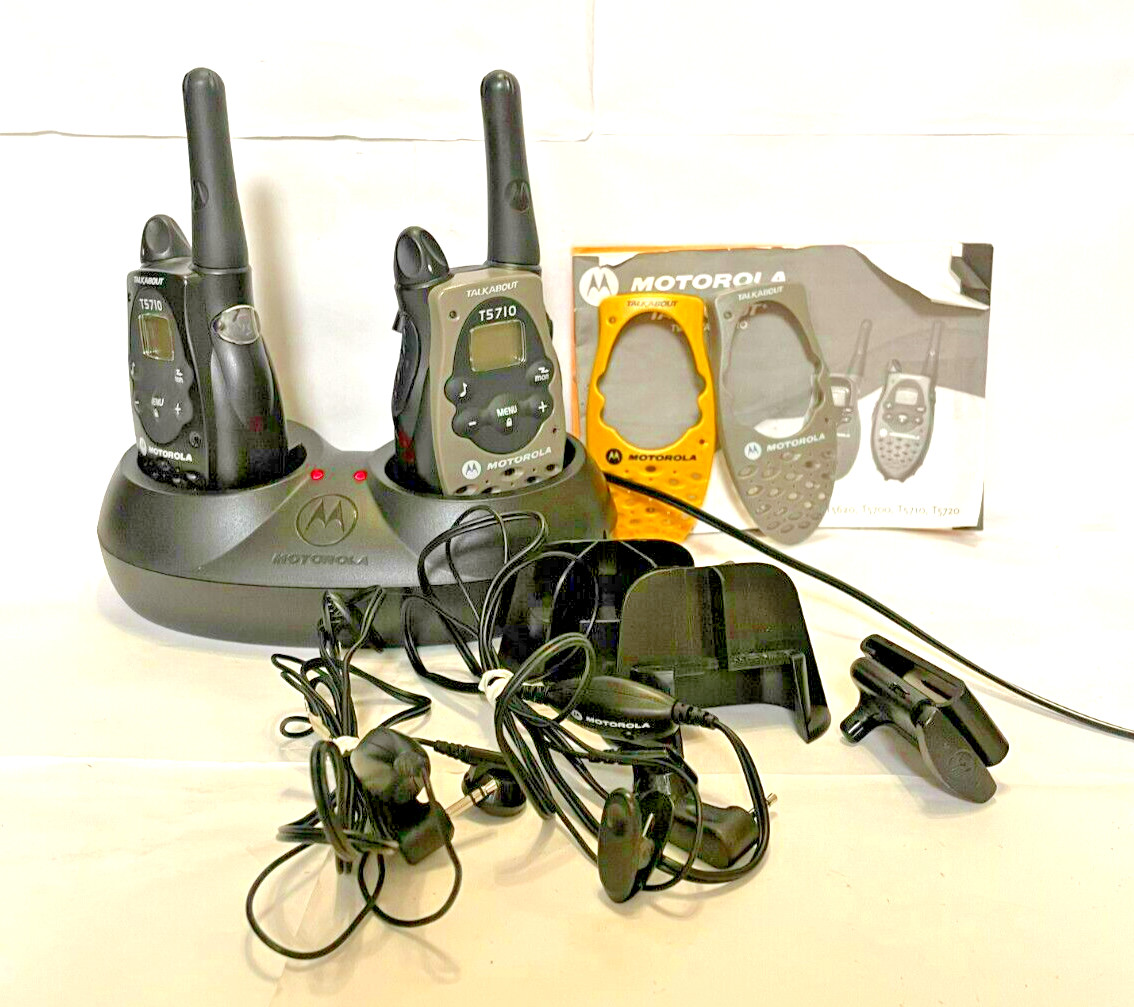 Motorola T5710 Walkie/Talkies & Accessories Excellent Vtg. Condition