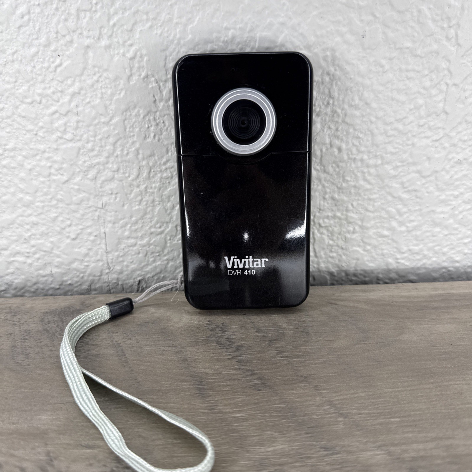 Vivitar DVR-410 Flash Media Camcorder