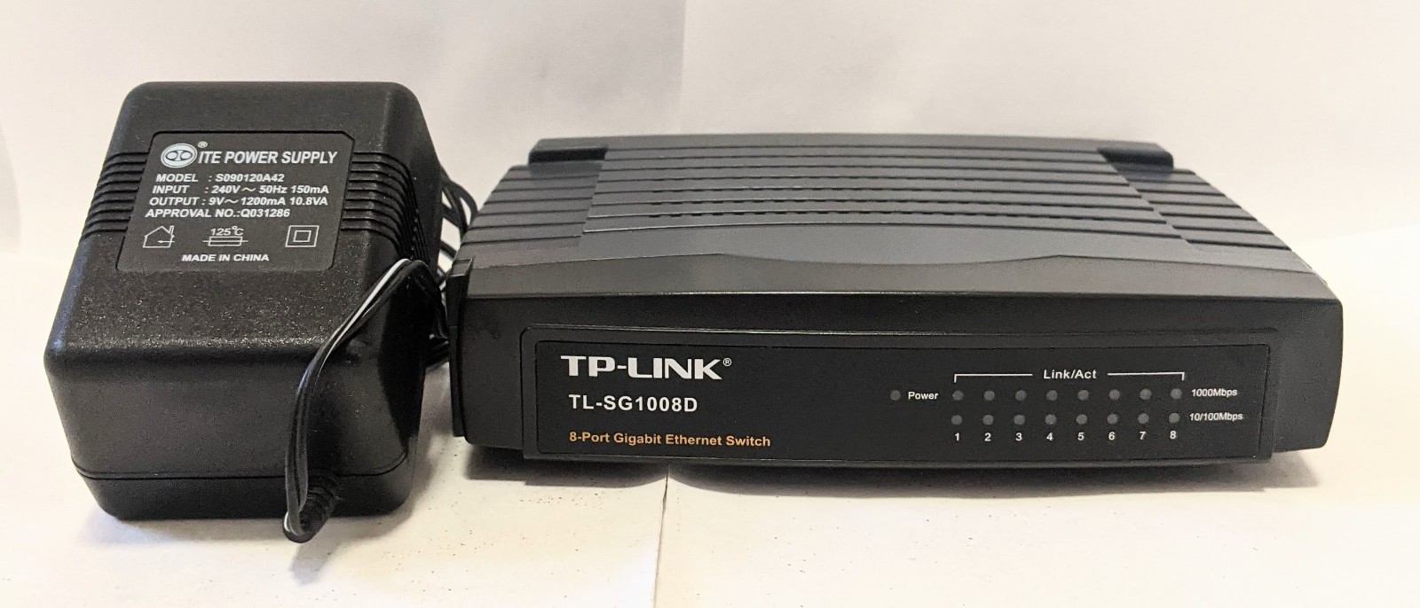 TP-Link TL-SG1008D 8 Port Gigabit Desktop Network Switch Ethernet Hub Tplink