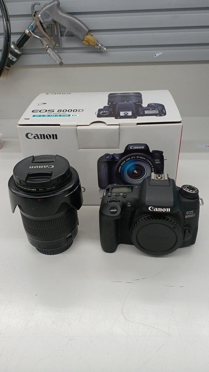 Canon EOS 8000D DSLR Camera 24.2MP APS-C CMOS Used From Japan