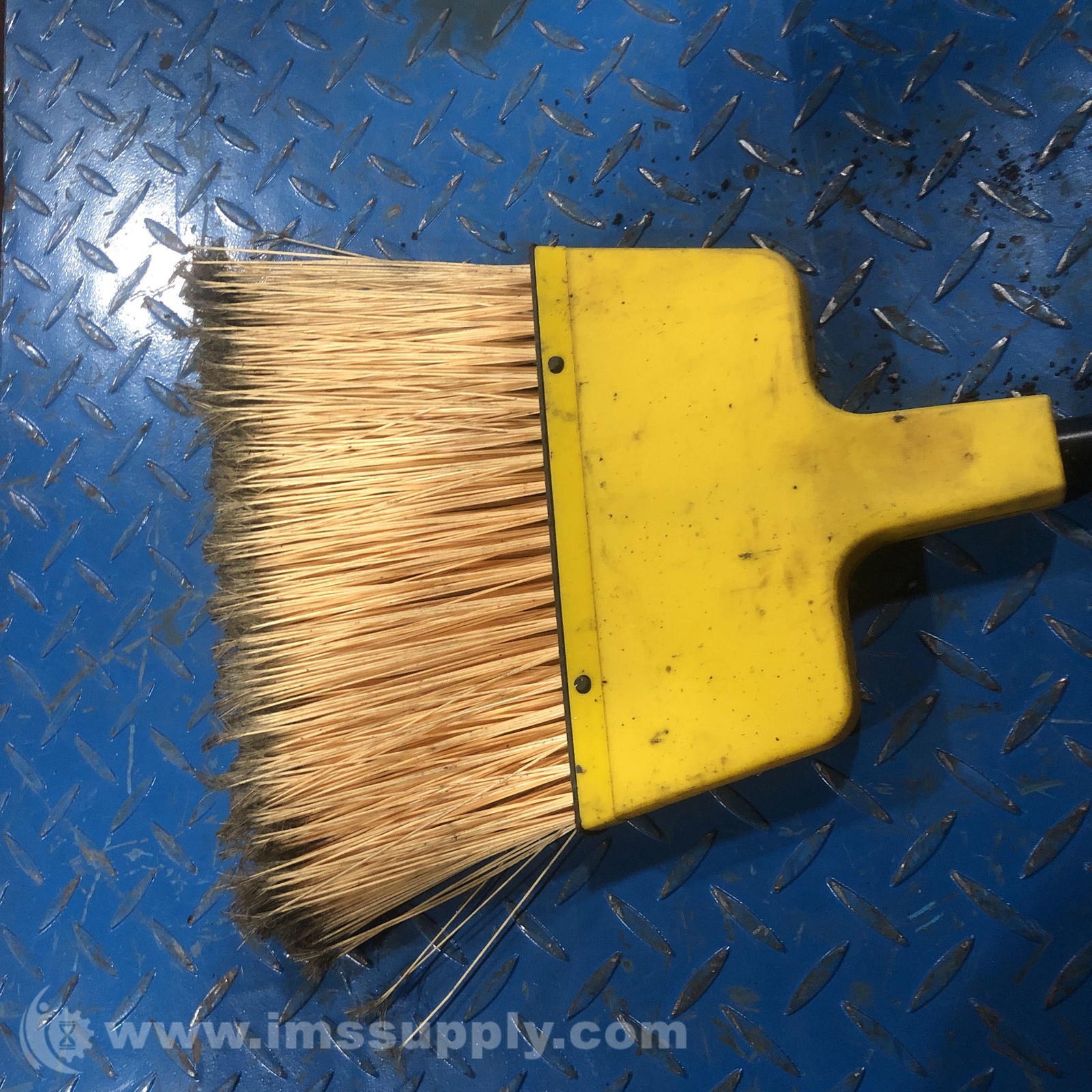 Clean Choice 610171 Angle Broom USIP