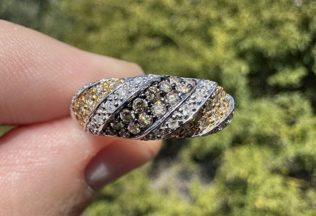 Vintage 14k Solid White Gold Natural Yellow Champaign White Diamond Ring Ribbon