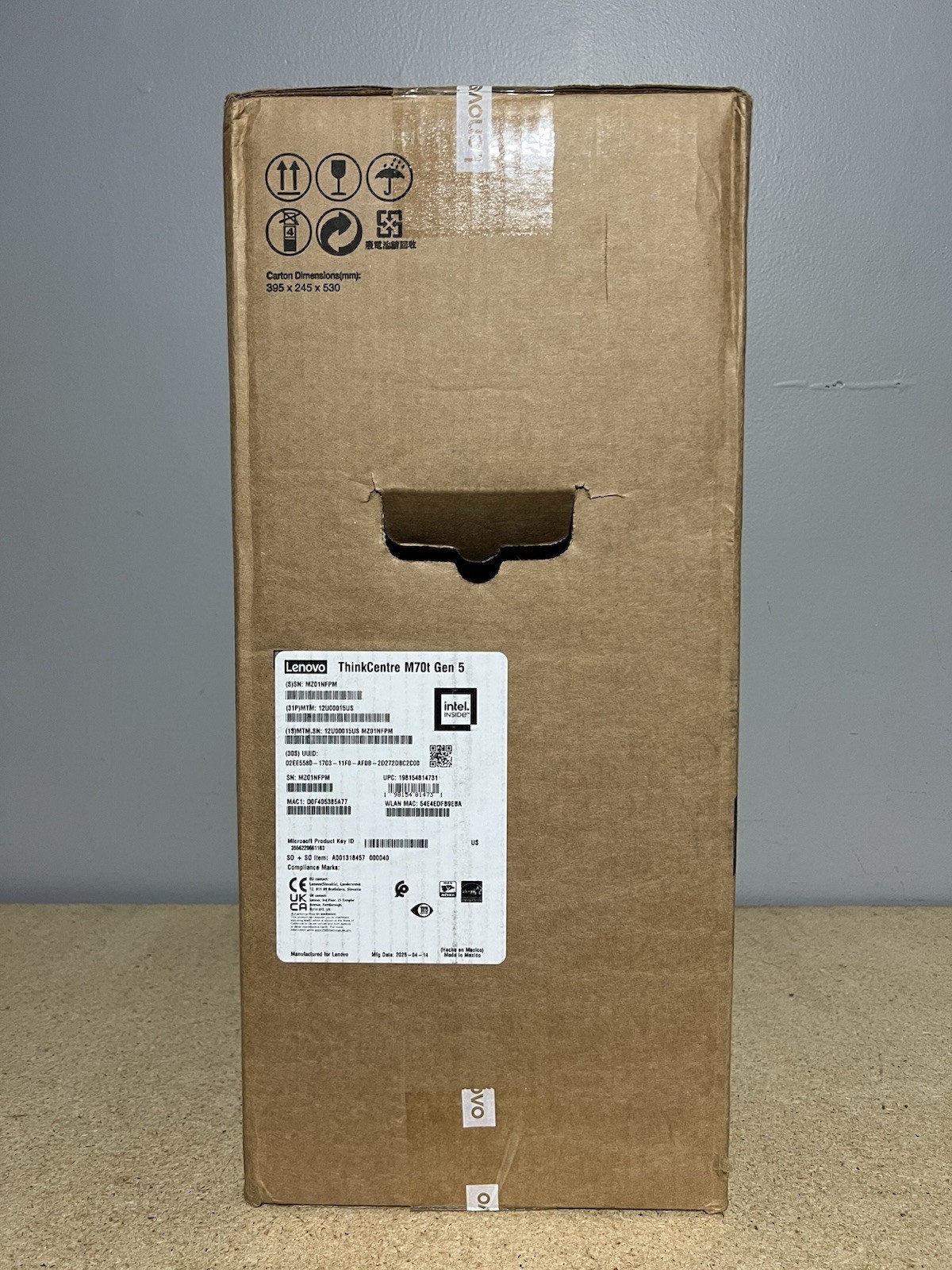 Lenovo ThinkCentre M70t Gen 5 - i7 i7-14700 2.1 GHz - (12U00015US) - NIB