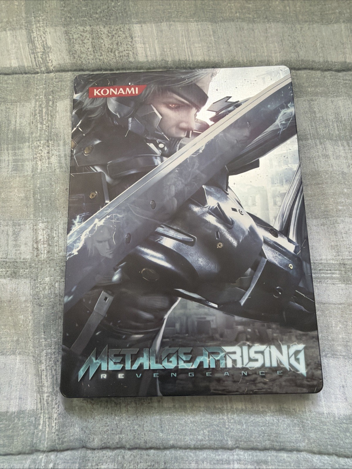 Metal Gear Rising Revengeance Render Commando Xbox 360 Version Steelbook CIB