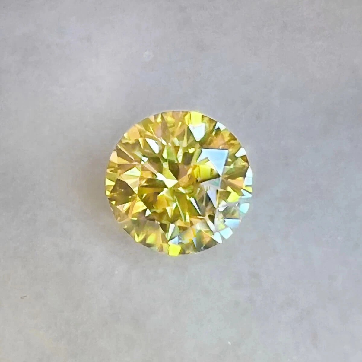 Natural Yellow Lab Grown Diamond 3Ct Round Shape VVS1 Clarity Certified C730