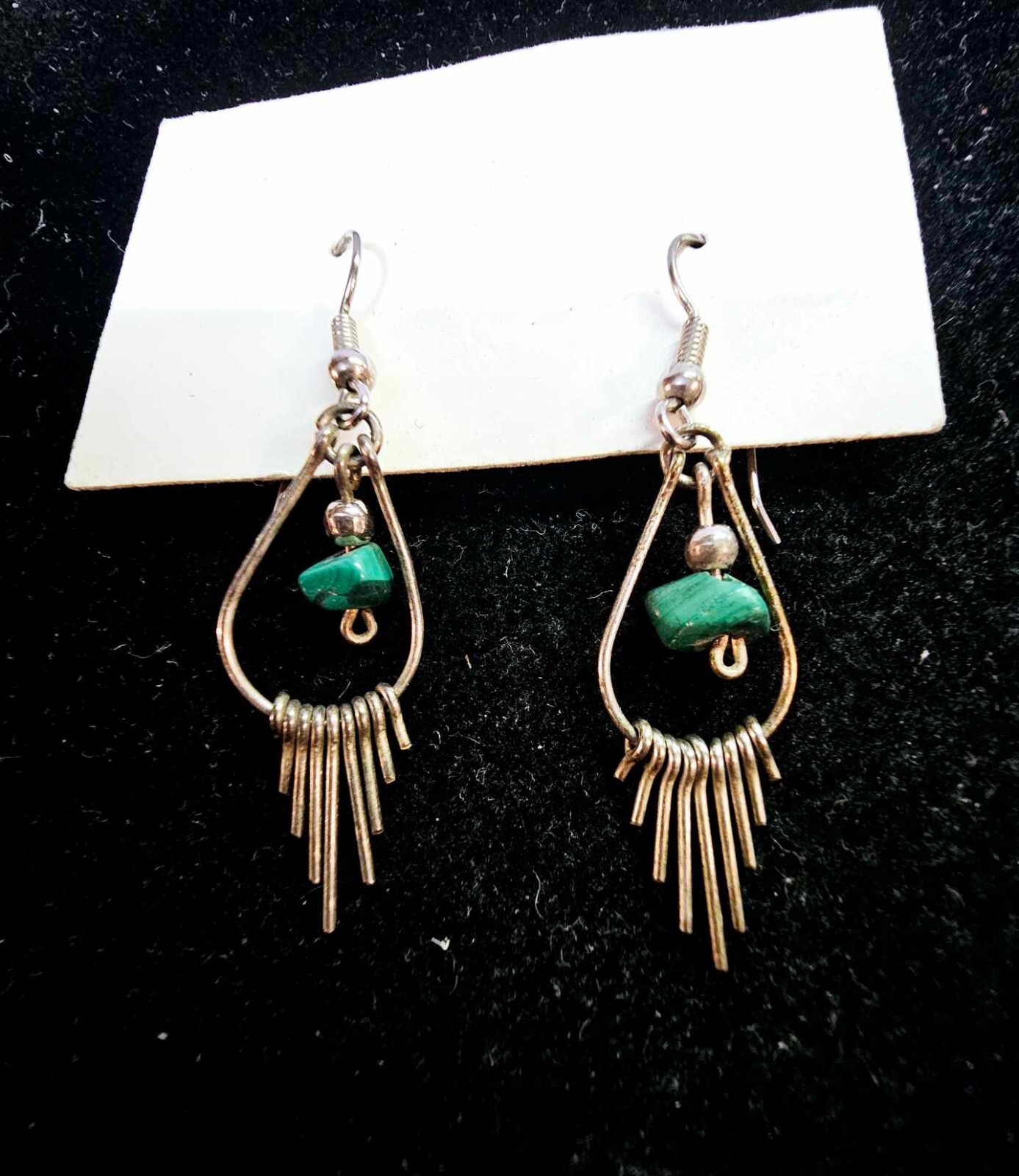 Silvertone dangle hook earrings w/ Malachite stone color- S65