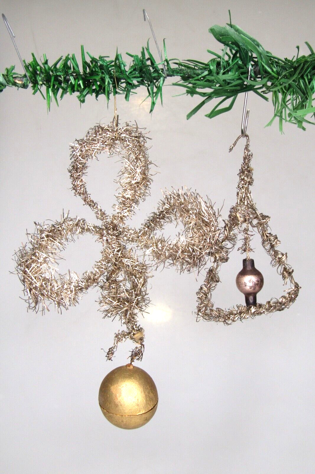 Lot Antique Tinsel Wire Glass Beads CLOWER LEAF BELL Christmas Ornaments Germany