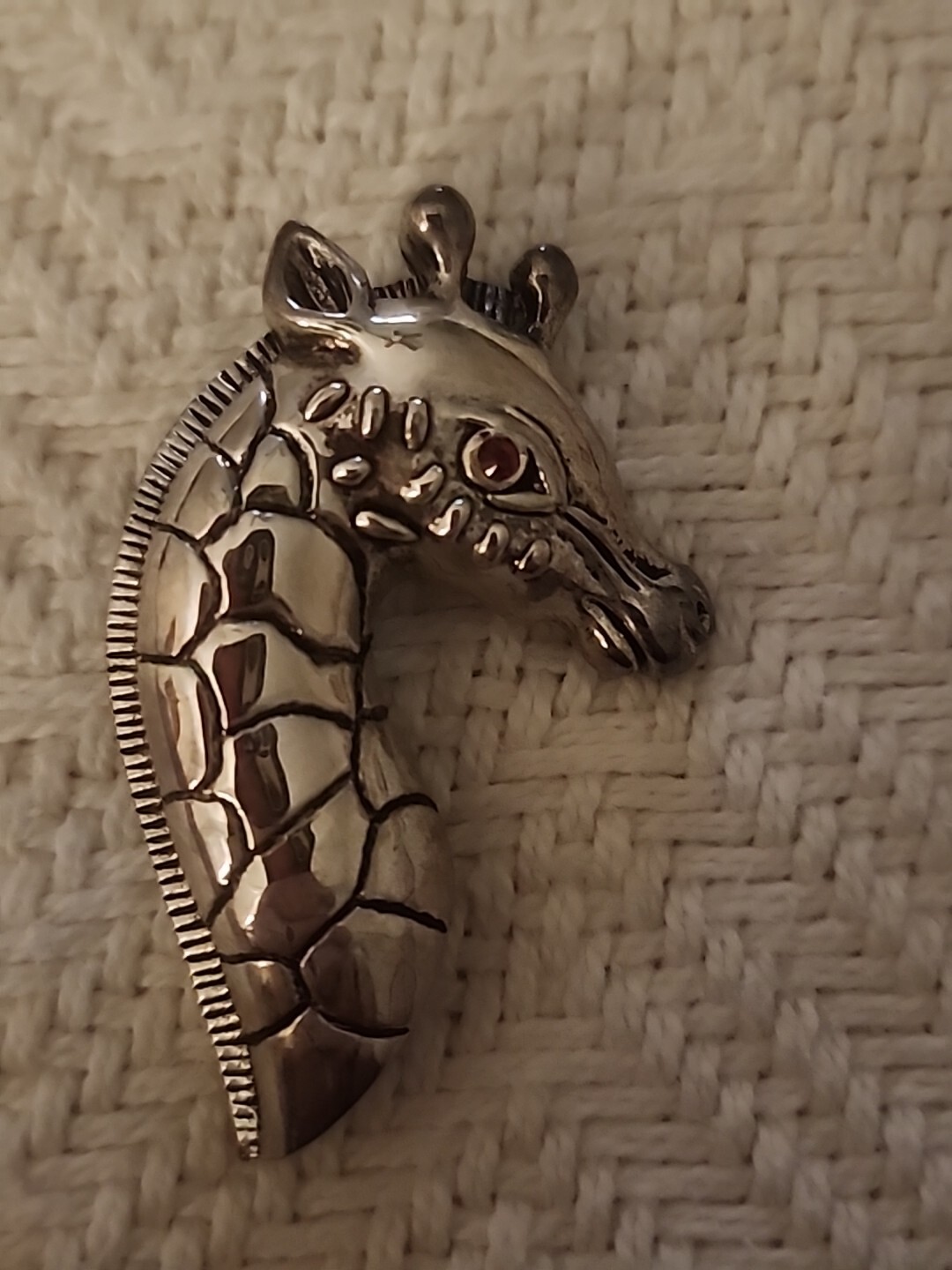 Beautiful Vintage Silver Tone Giraffe Head Brooch Rhinestone Eye 2.5"