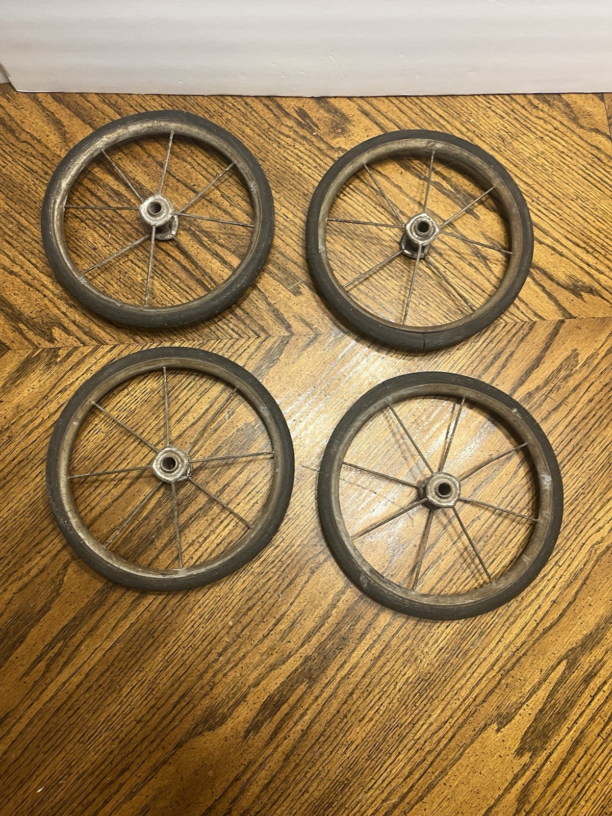 Vtg Antique Early 1900s Metal Spoke Baby Buggy Wagon Set Of 4 Wheels